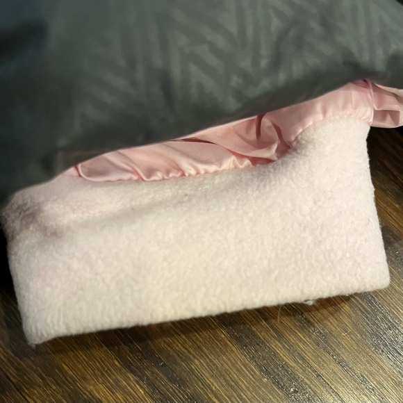 COPY - Kids North Face Down Winter Coat - Picture 7 of 8